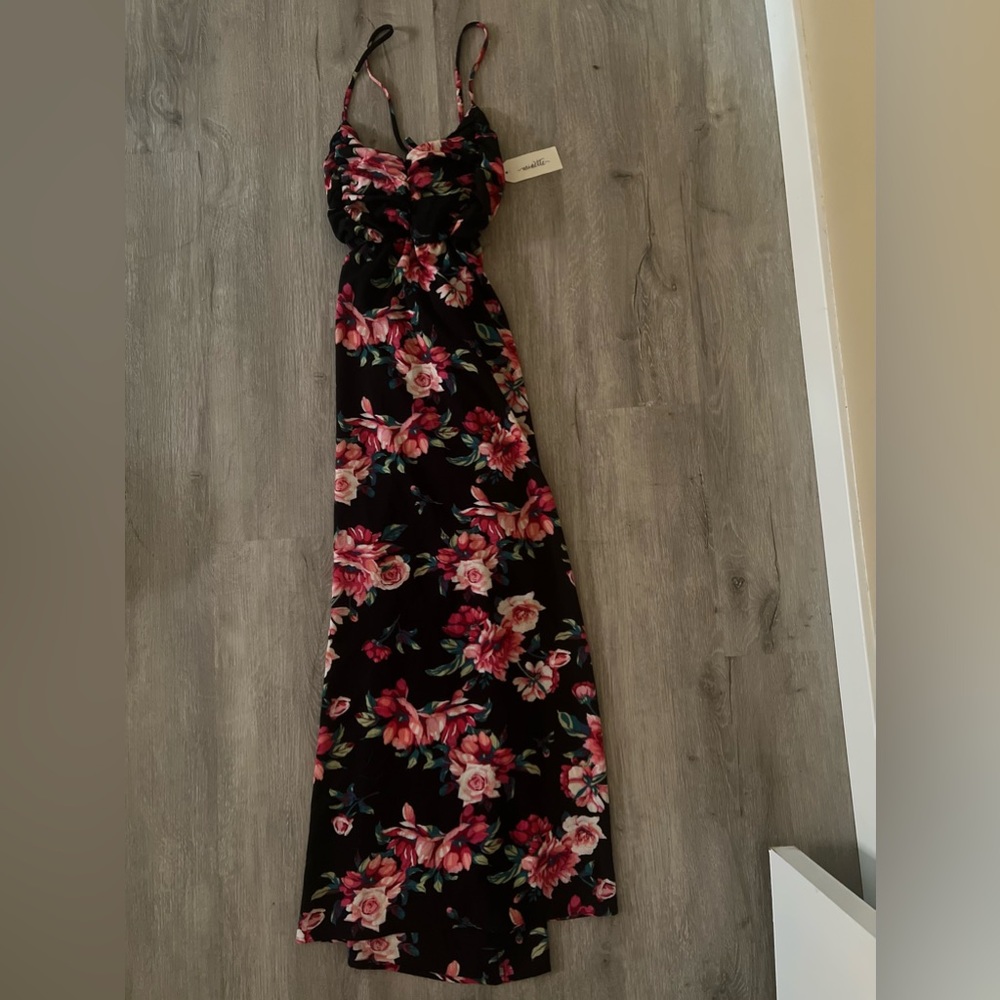 NWT Never worn Floral dress